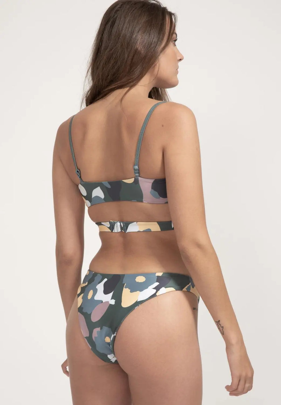 boochen sustainable surf bikini Bottom Arpoador style in green flower print