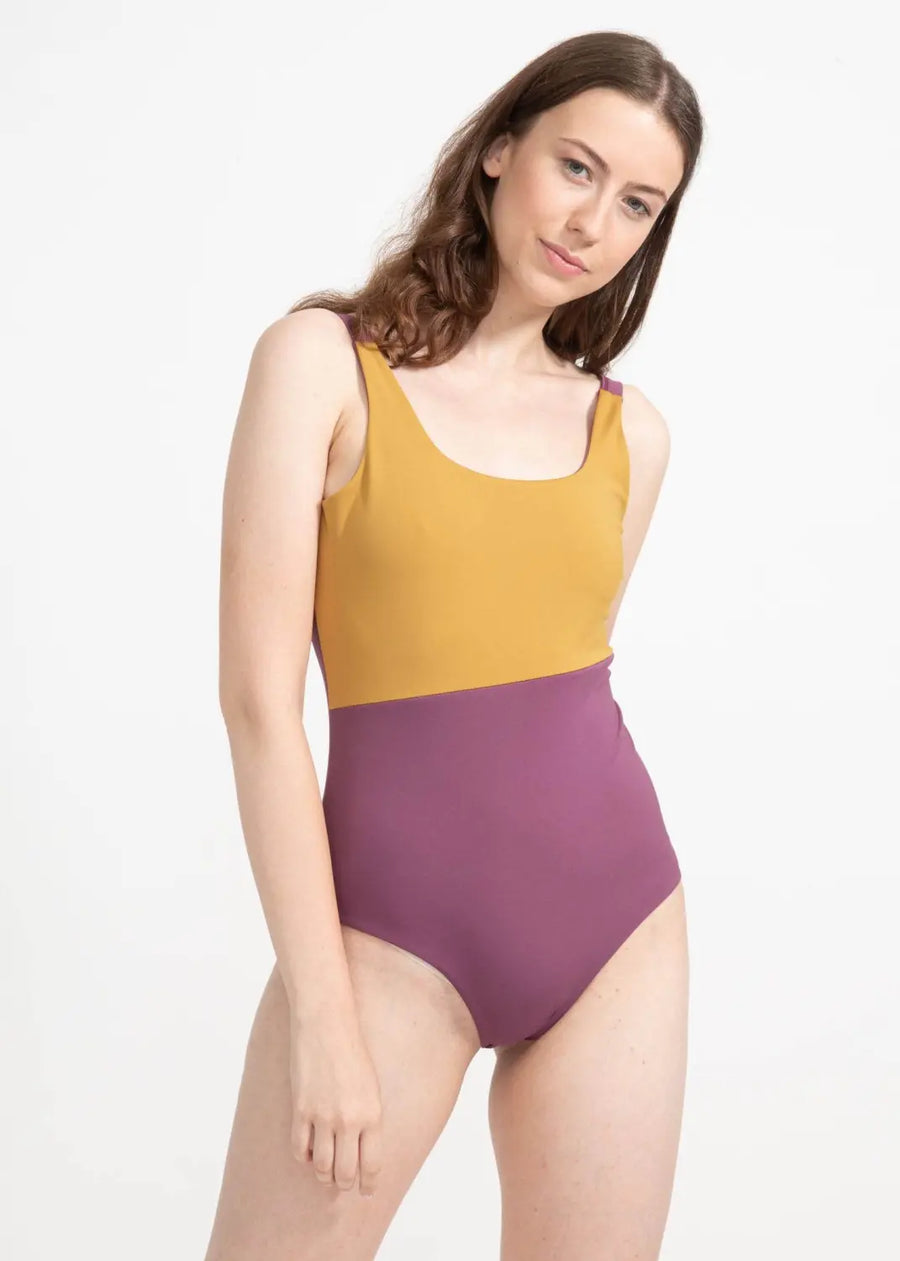 boochen eco-friendly swimsuit in lila yellow senf color, sustainable fashion, sustainable swimsuit, yoga, nachhaltige swimsuit im lila Geld, colorblocking