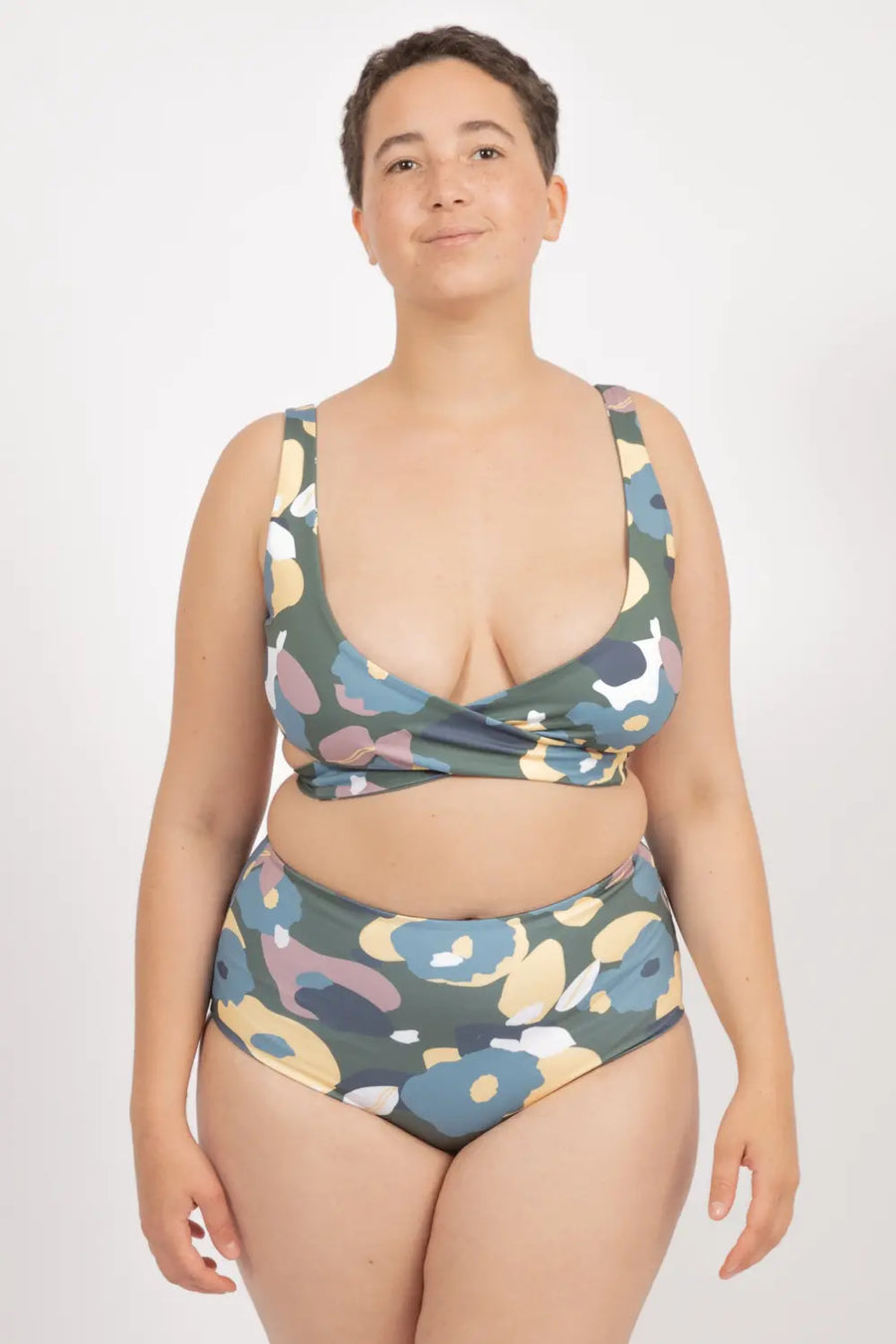 Noja Top in Green Wildflower / Daisy - bikini top