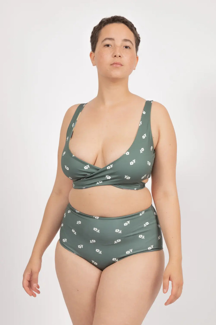 Noja Top in Green Wildflower / Daisy - bikini top